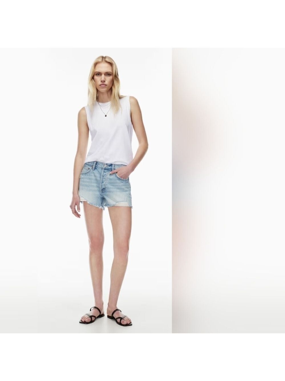 Aritzia Denim Forum The Ex Boyfriend shorts size 26 in VGUC